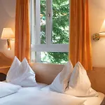 Hotell Bellevue - Traditional Swiss Hideaway