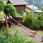 Bellevue - Traditional Swiss Hideaway Hotell
