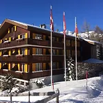 Hotel Bellevue - Traditional Swiss Hideaway Wengen