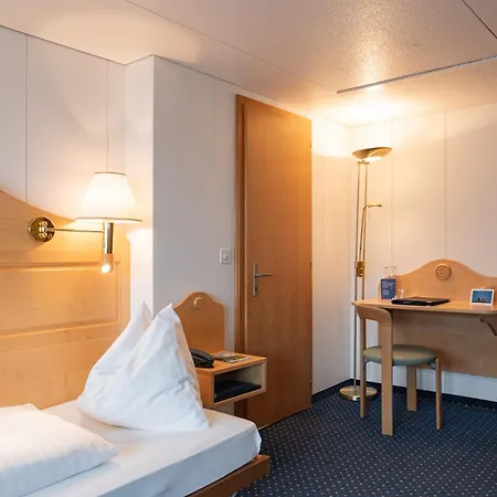 Bellevue - Traditional Swiss Hideaway 酒店