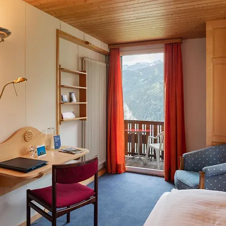 Hotel Bellevue - Traditional Swiss Hideaway