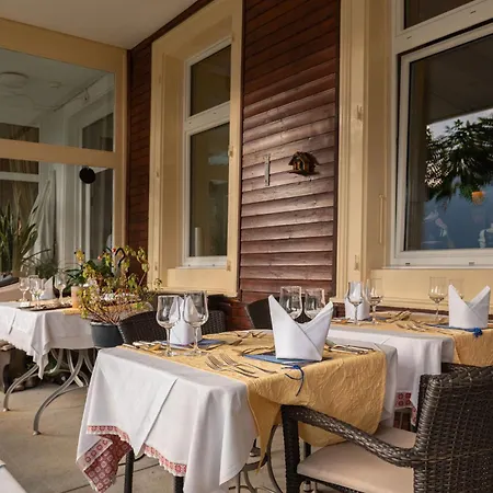 Hotel Bellevue - Traditional Swiss Hideaway 3*