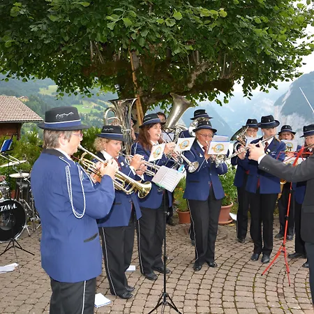 Hotel Bellevue - Traditional Swiss Hideaway