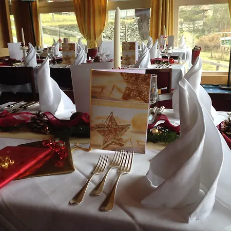 Hotel Bellevue - Traditional Swiss Hideaway