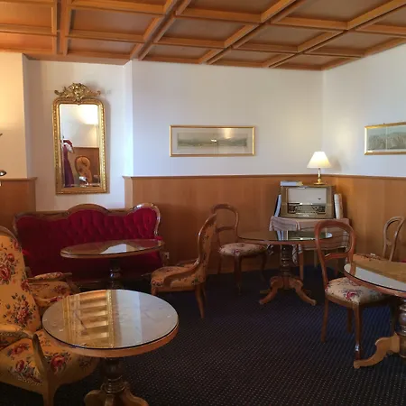 Hotel Bellevue - Traditional Swiss Hideaway 3*