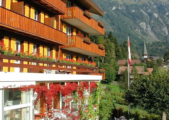 Hotel Bellevue - Traditional Swiss Hideaway Wengen