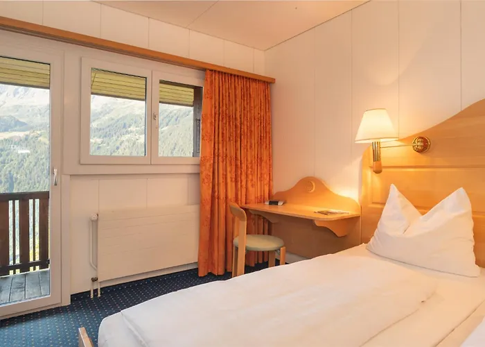 Hotel Bellevue - Traditional Swiss Hideaway