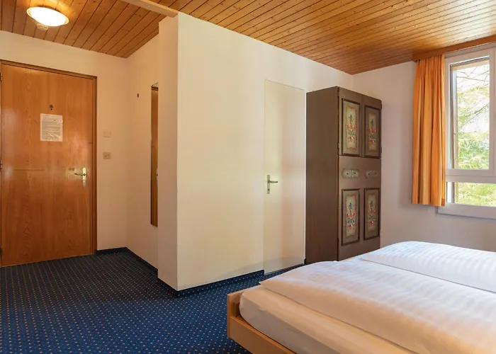 Bellevue - Traditional Swiss Hideaway 3*