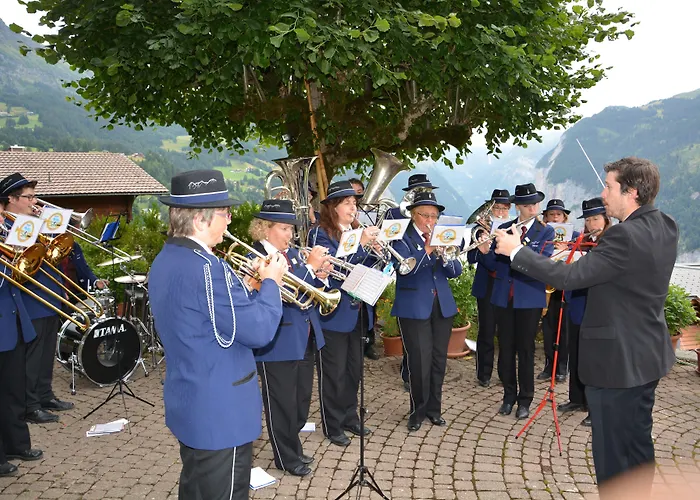 Szálloda Bellevue - Traditional Swiss Hideaway